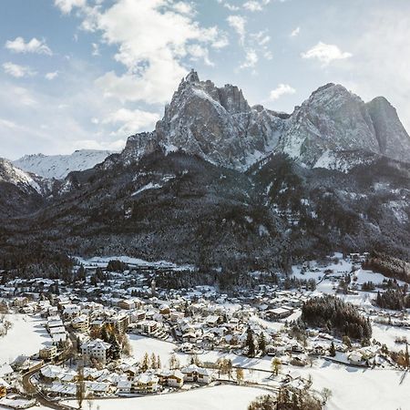 Mirabell Alpine Garden Resort & Spa シウジ エクステリア 写真