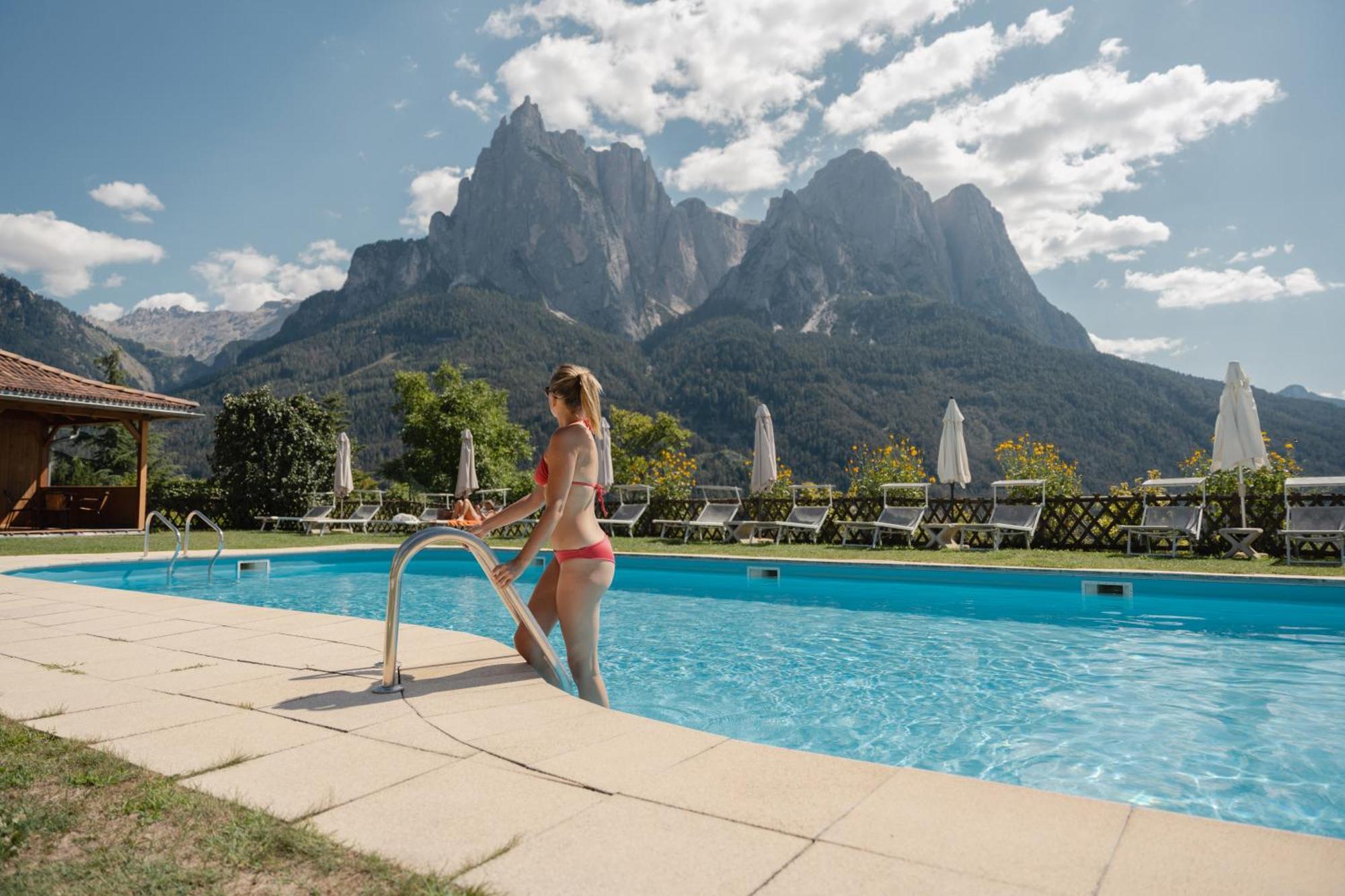 Mirabell Alpine Garden Resort & Spa シウジ エクステリア 写真